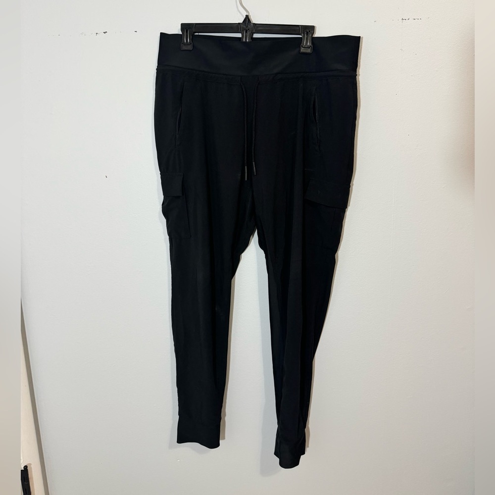Athleta Black Track Pants Sleek Design